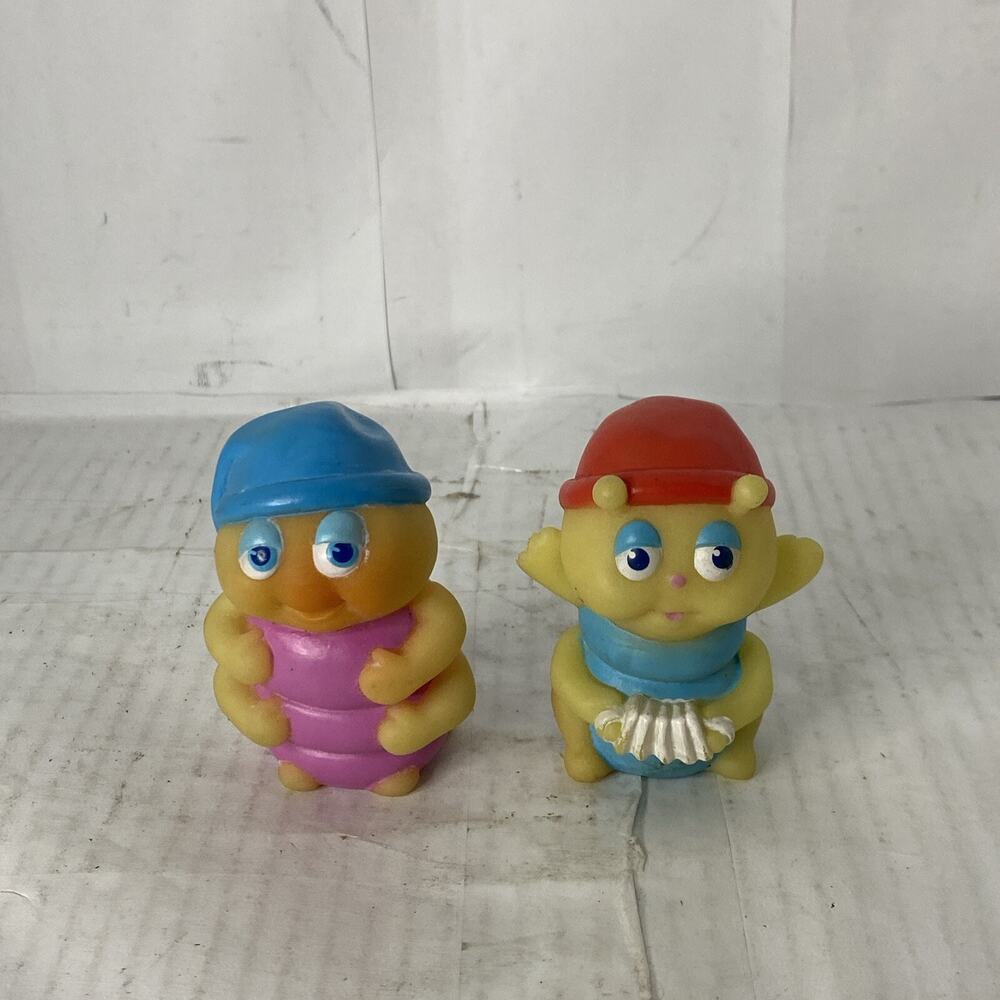Lot Of 2 Vintage Hasbro 1985 Glo Worm Finger Puppet Toys Glow in the Dark